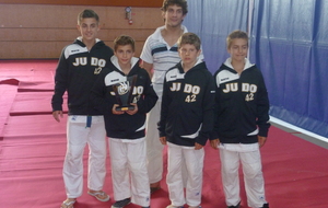 Nos judokas terminent second du tournoi par équipe de Roman